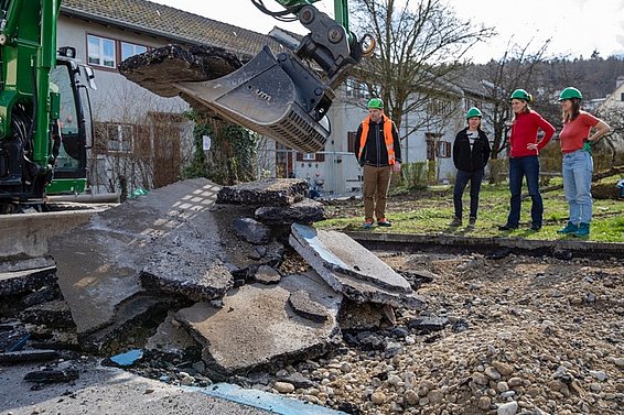 Media picture: REUSES